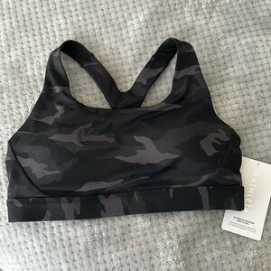 Athleta ultimate printed Bra D-DD+